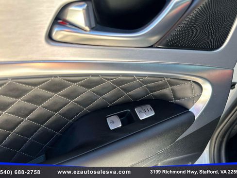 Used 2019 Genesis G70 2.0T Advanced w/ Sport Package image 21