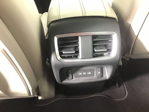 Used 2025 Acura RDX SH-AWD w/ Advance Package image 25