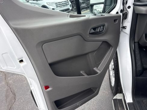 Used 2025 Ford Transit 250 Low Roof w/ Exterior Upgrade Package RWD image 28