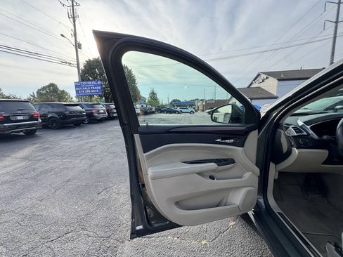 Used 2013 Cadillac SRX Performance AWD/4WD image 9