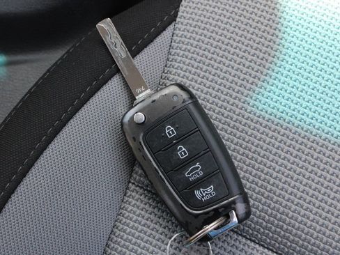 Used 2020 Hyundai Accent SE image 26