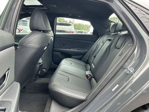 New 2026 Hyundai Elantra SEL Sport FWD image 5