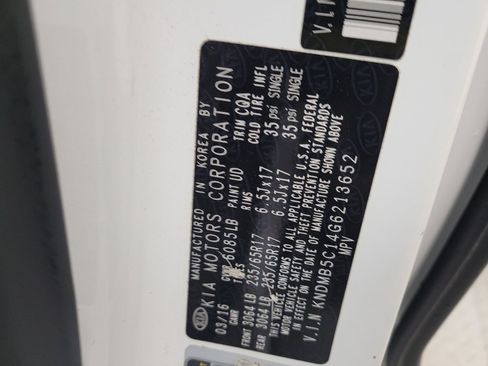 Used 2016 Kia Sedona LX w/ LX Essentials Premium Package FWD image 33