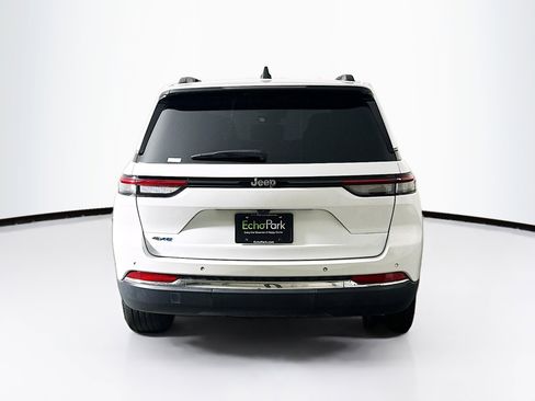 Used 2022 Jeep Grand Cherokee Limited 4xe image 7