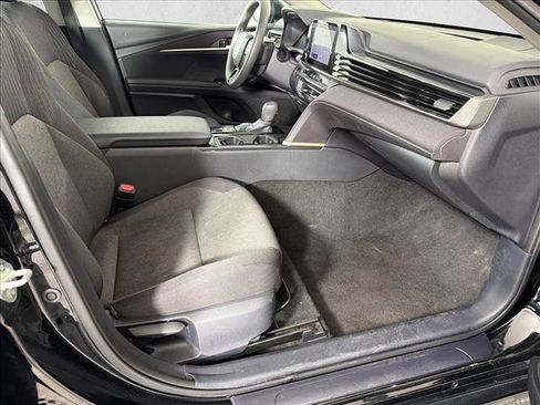 Used 2025 Toyota Camry LE FWD image 13
