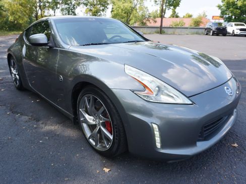 Used 2014 Nissan 370Z Touring w/ Sport Package RWD image 5