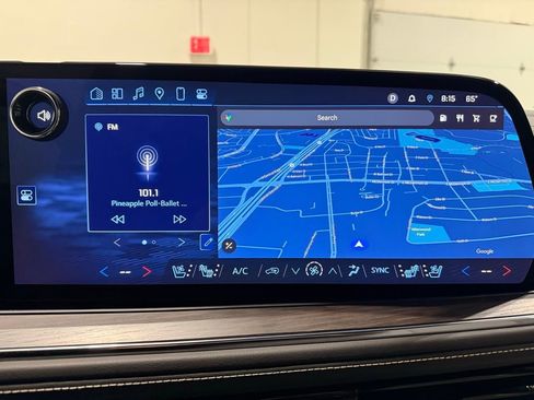 Used 2025 Chevrolet Suburban Premier image 20