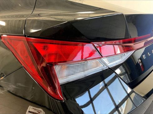 Used 2023 Hyundai Elantra SEL w/ Convenience Package FWD image 33