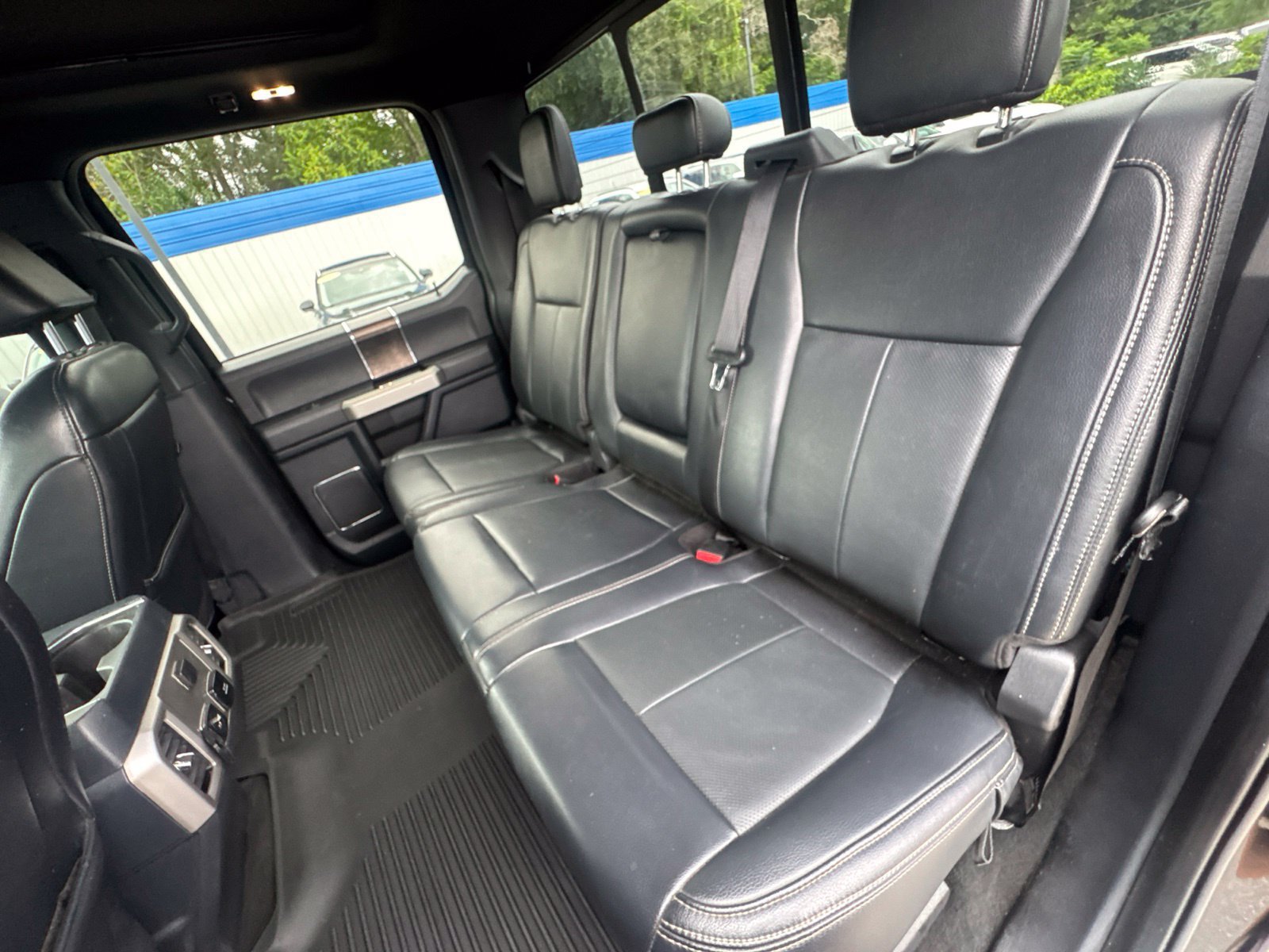 Used 2022 Ford F350 Lariat w/ Lariat Ultimate Package AWD/4WD image 14