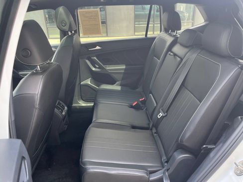 Certified 2023 Volkswagen Tiguan SE R-Line FWD image 30