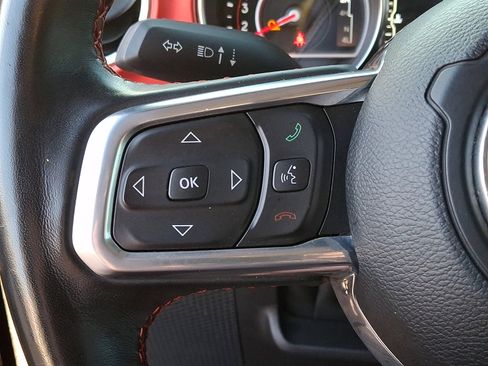 Used 2022 Jeep Gladiator Rubicon AWD/4WD image 23
