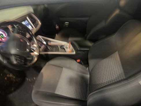 Used 2022 Dodge Challenger GT image 7