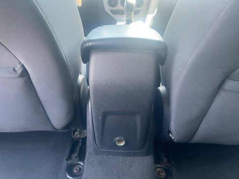 Used 2013 Ford Focus SE FWD image 16