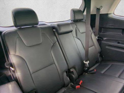 Used 2025 Kia Telluride S AWD/4WD image 21