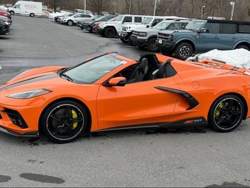 Used 2023 Chevrolet Corvette Stingray w/ Z51 Performance Package image 21