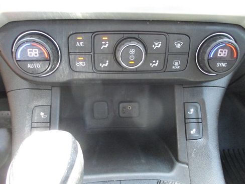 Used 2018 GMC Acadia SLT AWD/4WD image 13