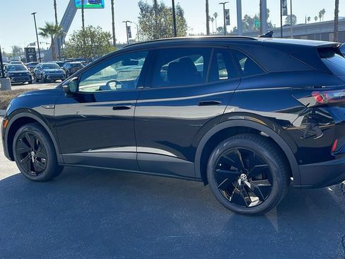 New 2025 Volkswagen ID.4 Pro S image 11