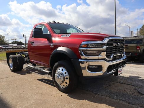 New 2026 RAM 4500 Tradesman w/ Chrome Appearance Group image 9
