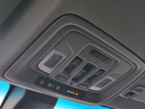 Used 2019 Chevrolet Silverado 1500 LTZ w/ LTZ Premium Package image 30