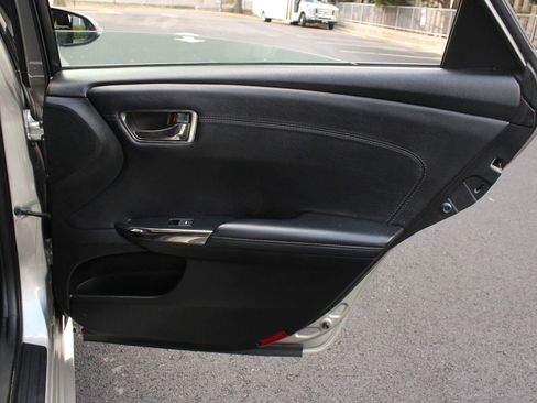 Used 2013 Toyota Avalon XLE Touring FWD image 28