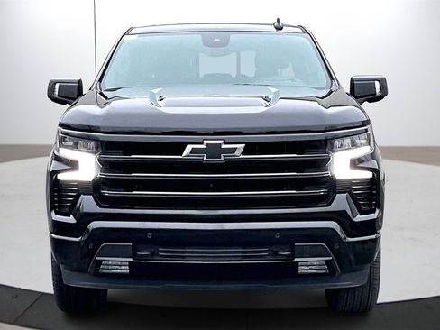 Used 2025 Chevrolet Silverado 1500 High Country w/ Midnight Edition image 3