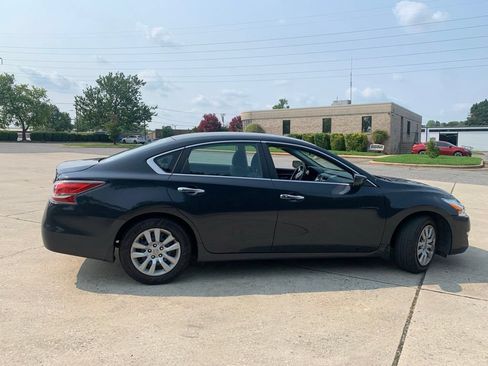 Used 2015 Nissan Altima 2.5 S w/ Power Driver Seat Package FWD image 10