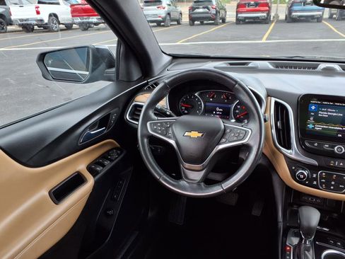 Used 2022 Chevrolet Equinox Premier image 13
