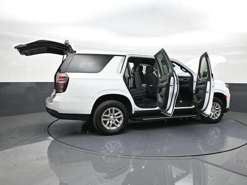 Used 2024 Chevrolet Tahoe LS RWD image 27