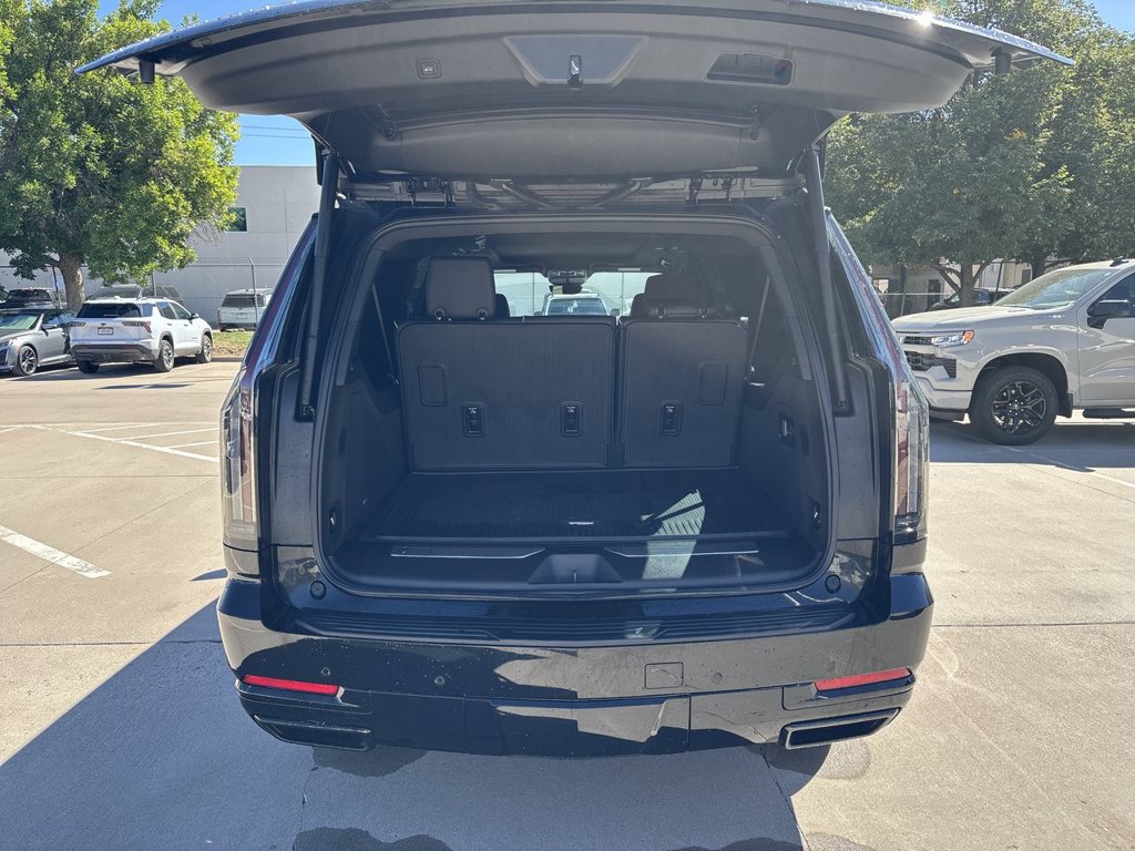 Certified 2026 Cadillac Escalade ESV Sport w/ Touring Package AWD/4WD image 27