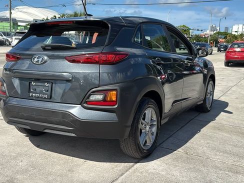 Used 2018 Hyundai Kona SE FWD image 14