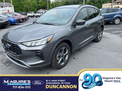 Certified 2023 Ford Escape ST-Line w/ Tech Pack #1 AWD/4WD image 1