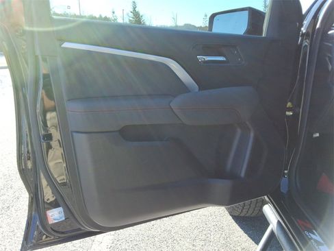 Certified 2023 Chevrolet Colorado Z71 w/ Z71 Convenience Package 2 image 22