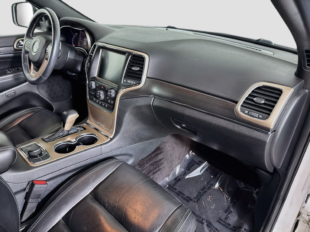 Used 2017 Jeep Grand Cherokee Limited AWD/4WD image 28