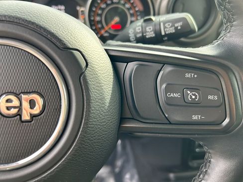 Used 2021 Jeep Wrangler Unlimited Sport image 18