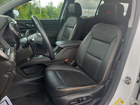 Used 2023 GMC Acadia AT4 w/ Technology Package AWD/4WD image 14