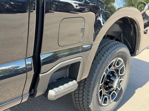 New 2026 Ford F250 Platinum AWD/4WD image 9