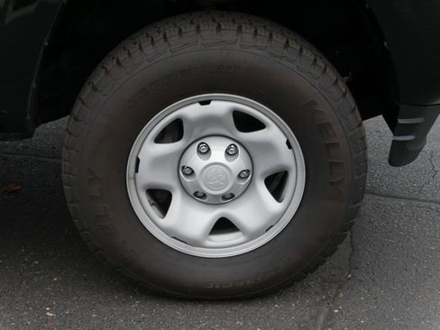 Used 2023 Toyota Tacoma SR image 15