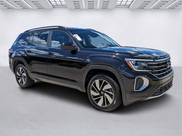 Used 2024 Volkswagen Atlas SE FWD image 1