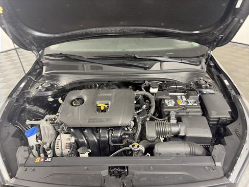 Certified 2023 Kia Forte LXS w/ LXS Technology Package image 37