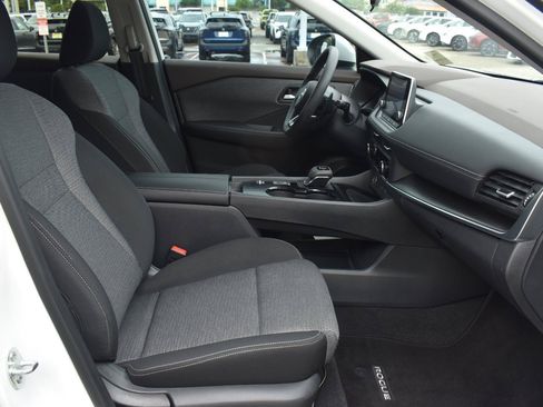 Used 2023 Nissan Rogue SV FWD image 61