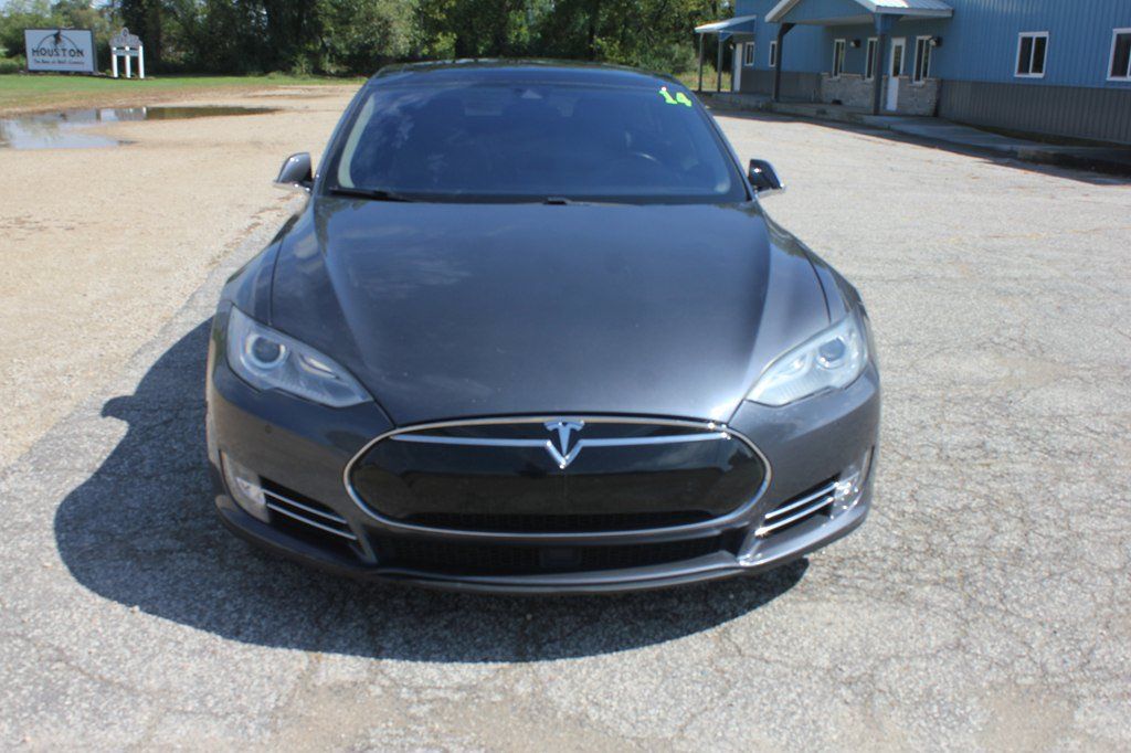 Used 2014 Tesla Model S 85 RWD image 2