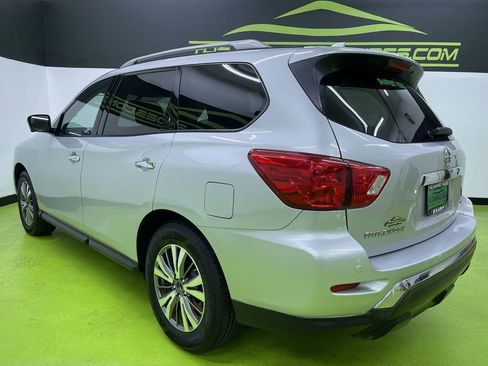 Used 2020 Nissan Pathfinder SL image 7