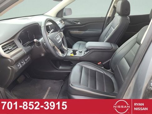 Used 2023 GMC Acadia Denali w/ Denali Ultimate Package AWD/4WD image 11