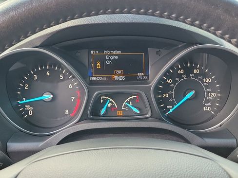 Used 2017 Ford Escape SE w/ Equipment Group 201A FWD image 26