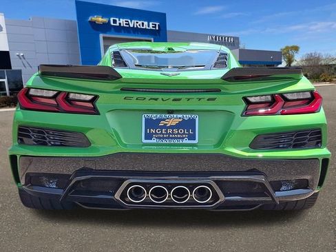 Used 2026 Chevrolet Corvette Z06 RWD image 18