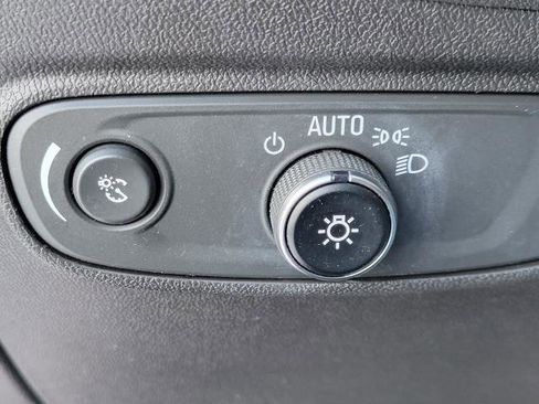 Used 2024 Chevrolet Equinox LT image 10