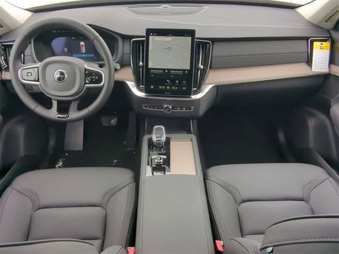 New 2026 Volvo XC90 B5 Plus w/ Protection Package Premier image 14