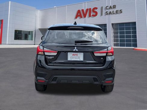 Used 2025 Mitsubishi Outlander Sport SE AWD/4WD image 7