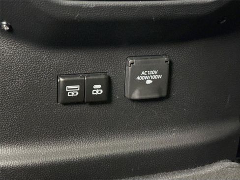 Certified 2025 Toyota Sequoia Platinum AWD/4WD image 43