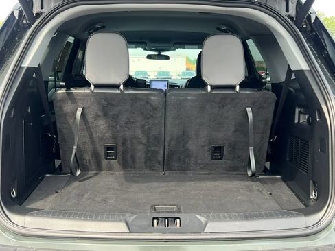 Certified 2024 Ford Explorer XLT AWD/4WD image 35